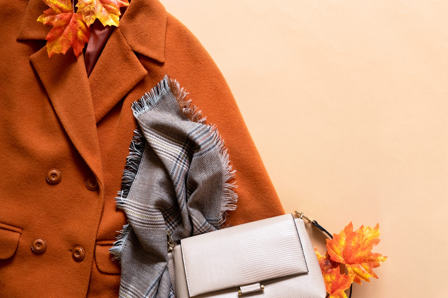 Moda Autunno 2025: le tendenze da non perdere al Centro Commerciale Moda Autunno 2025: le tendenze da non perdere al Centro Commerciale